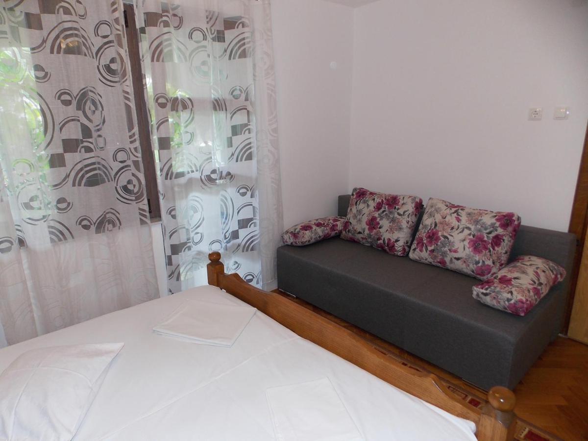 Apartments Miro Kornić Εξωτερικό φωτογραφία