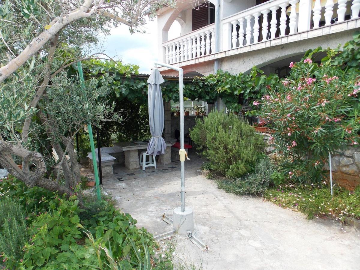 Apartments Miro Kornić Εξωτερικό φωτογραφία