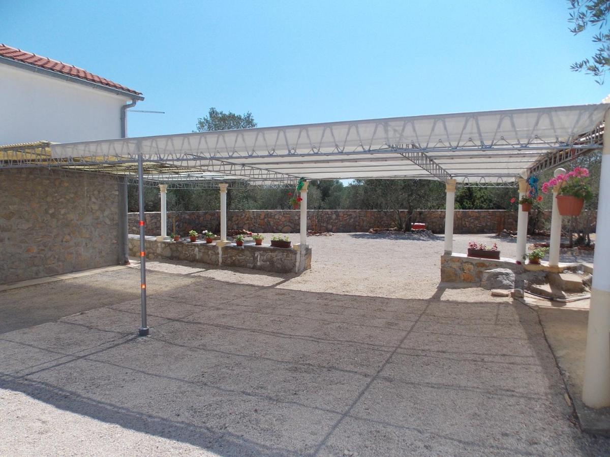 Apartments Miro Kornić Εξωτερικό φωτογραφία